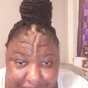 Meet your Posher, Luvenia